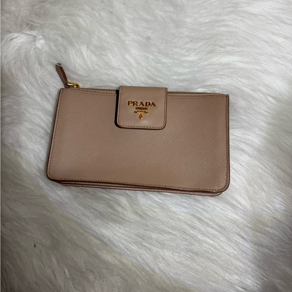 Prada wallet - Picture 2 of 11